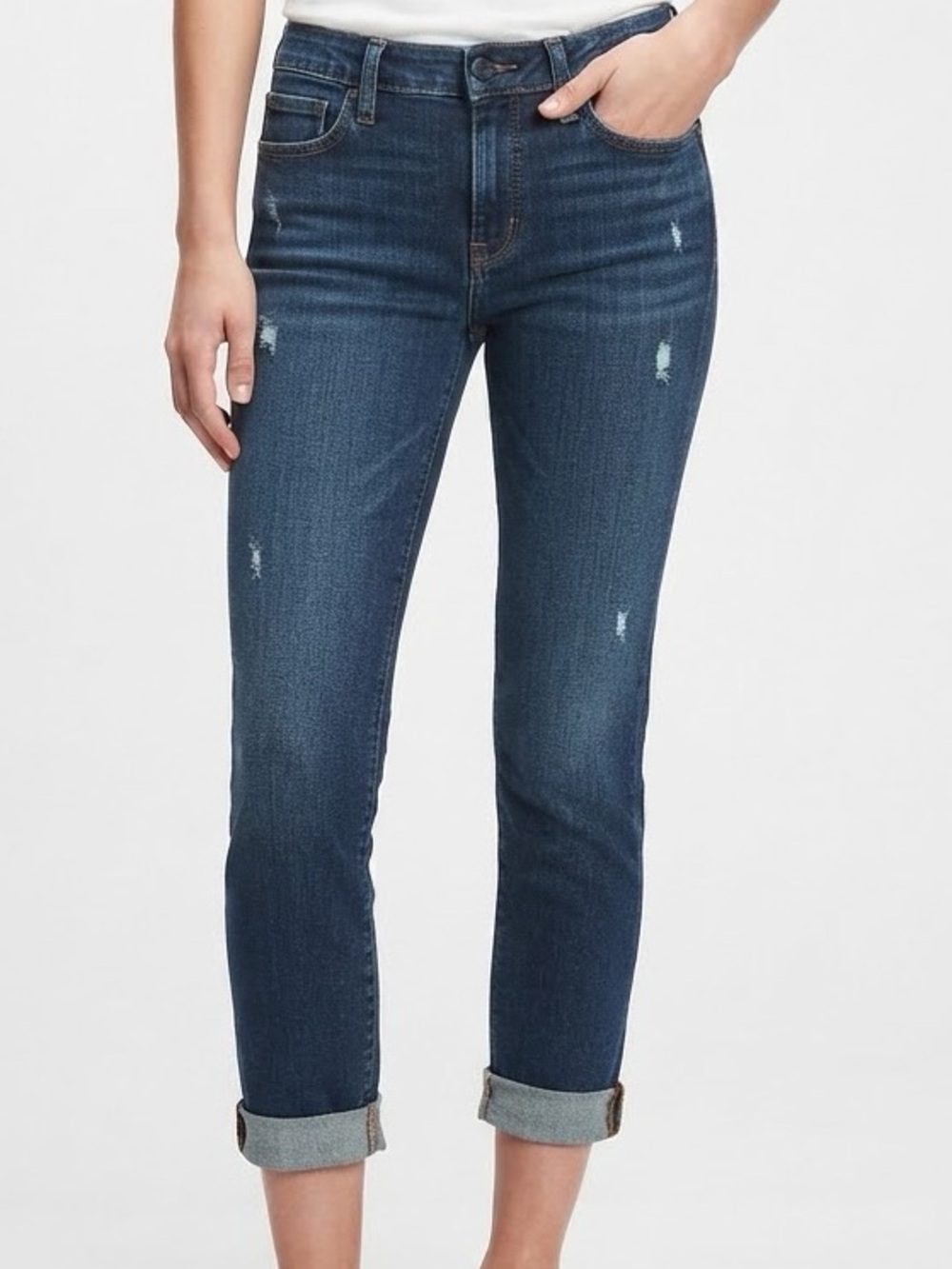 GAP Women’s Boyfriend Coupe Jeans in Medium Dark Blue Size 6 - 28